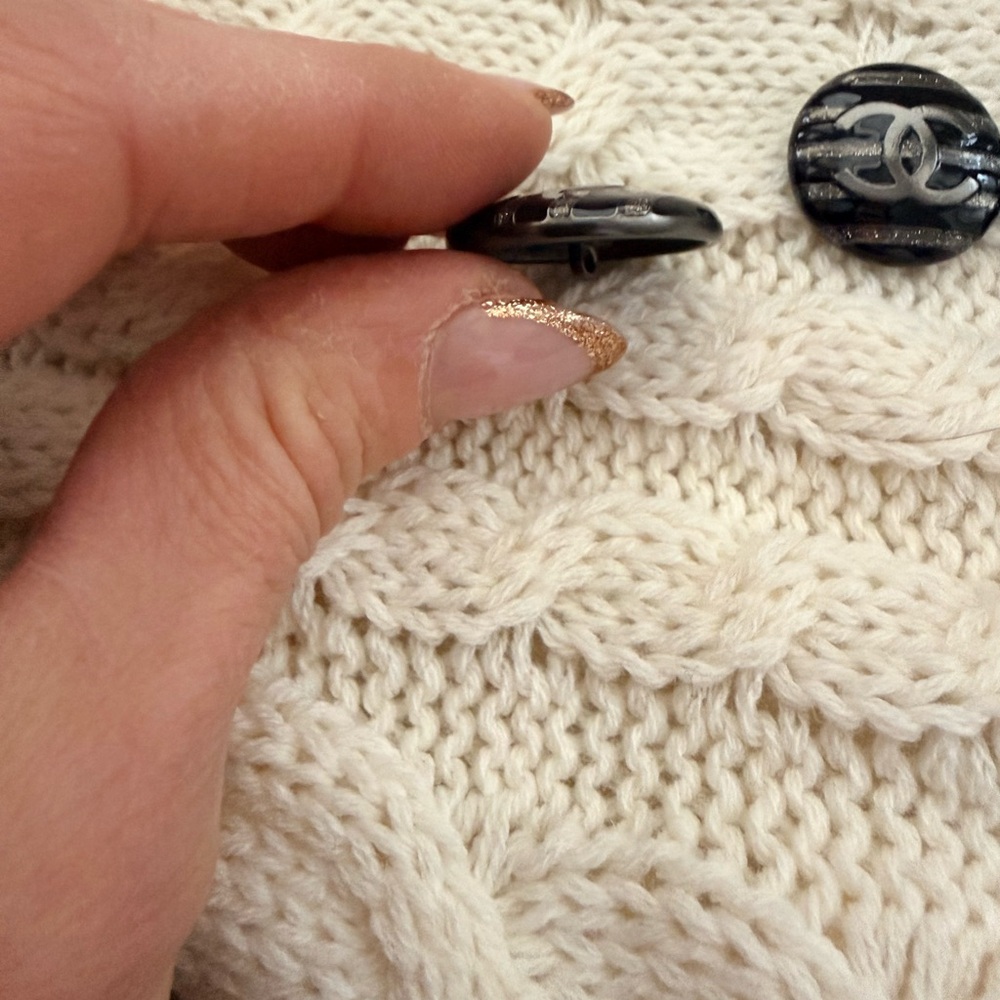 Authentic Chanel CC Buttons - Picture 2 of 3
